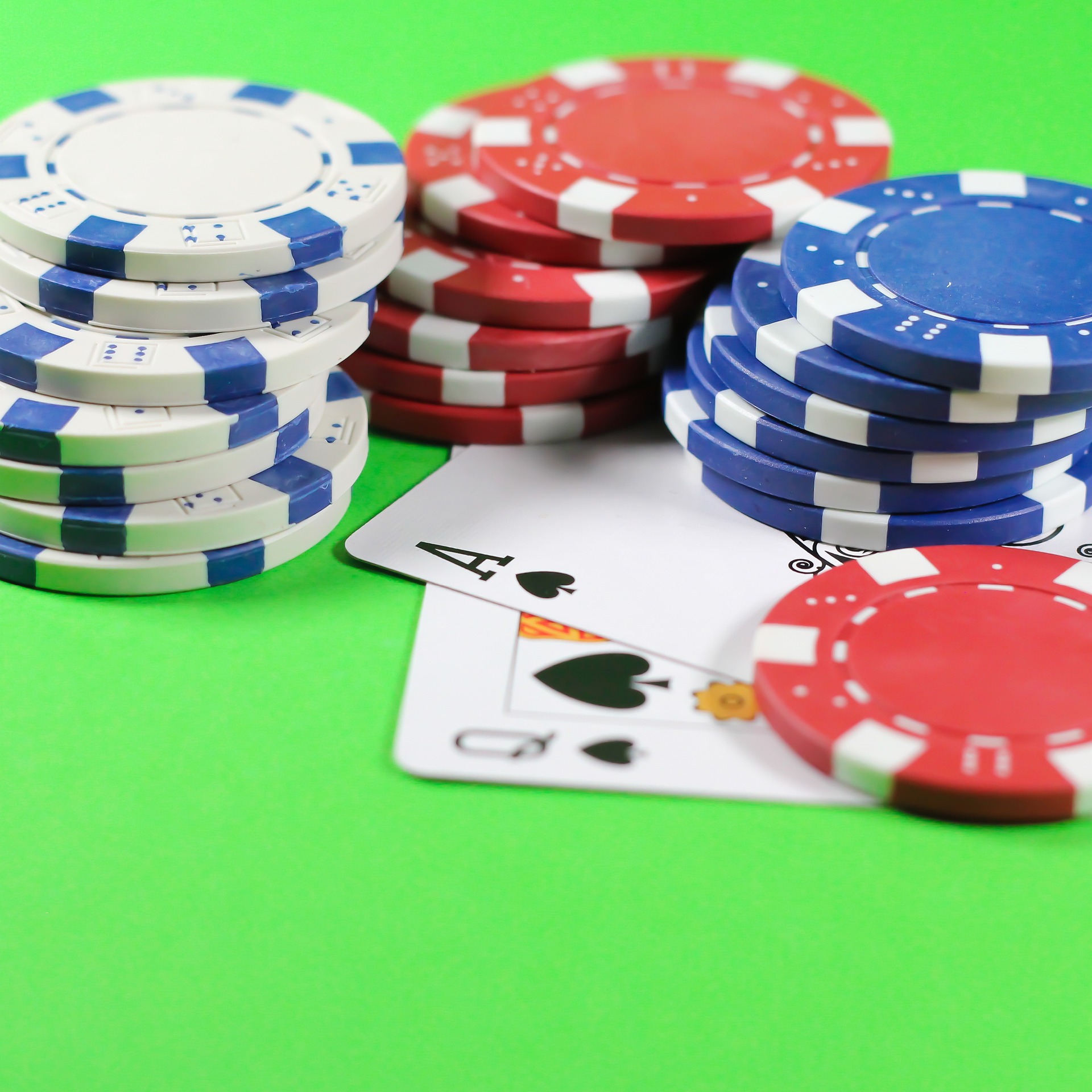 Próximo #DirectoINTEF – El juego de apuestas y otras dependencias en la adolescencia. Abordaje preventivo desde la familia